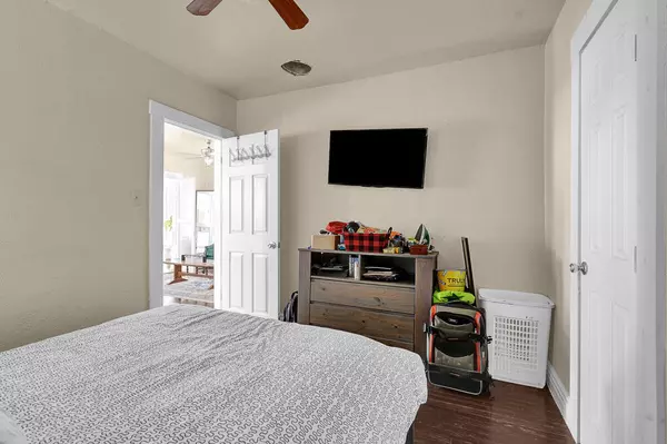 2805 SAVANNAH Avenue El Paso, TX 79930