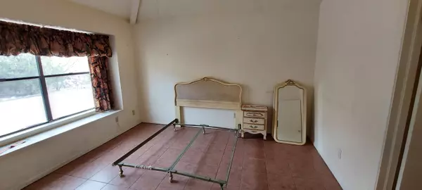 744 BLUFF CANYON Circle El Paso, TX 79912