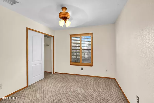 12188 AMSTATER Circle El Paso, TX 79936