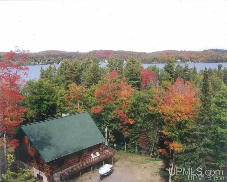 365 Cardinal Red Rd, Michigamme, MI 49861