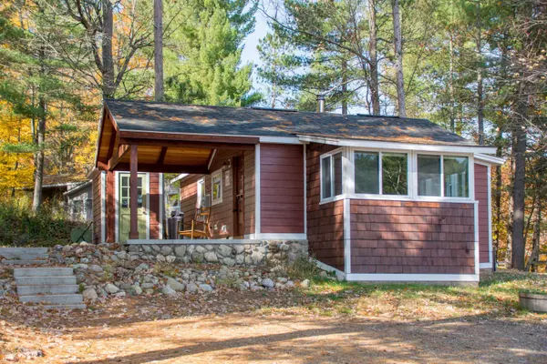 2268 Pinehurst Trail,  Traverse City,  MI 49696