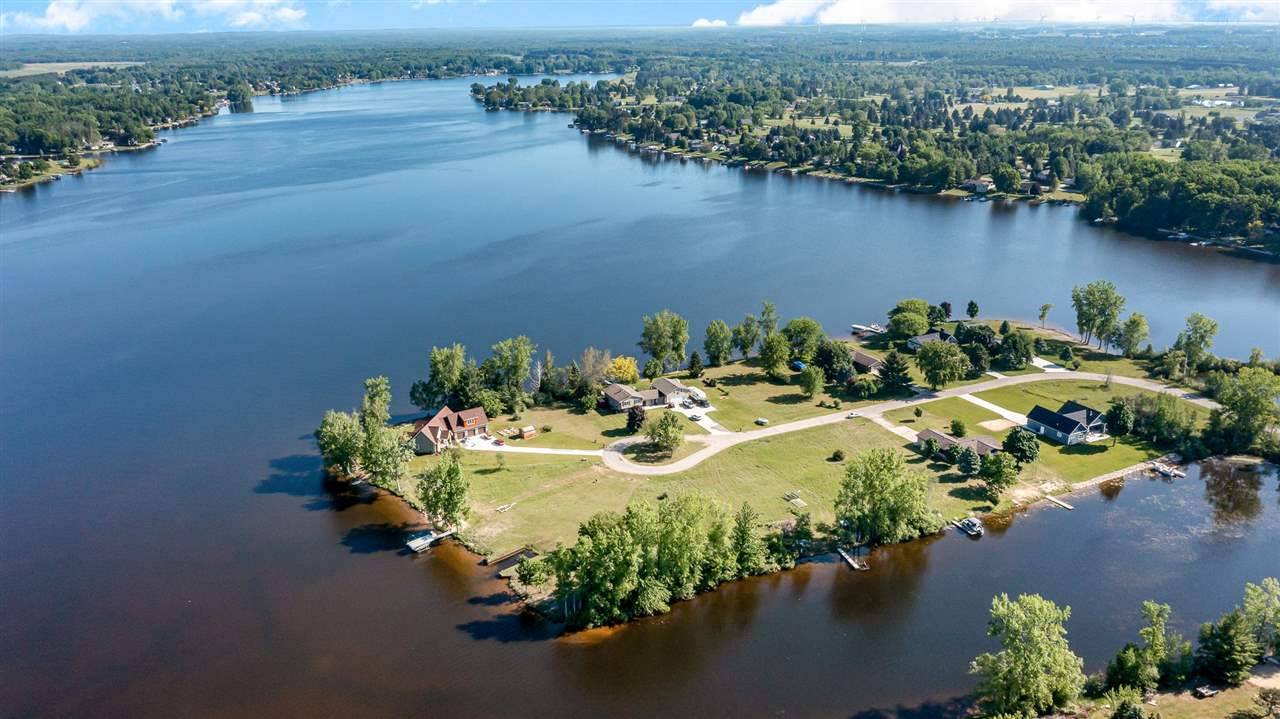 Lake Isabella, MI 48893,1017 Peninsula Drive