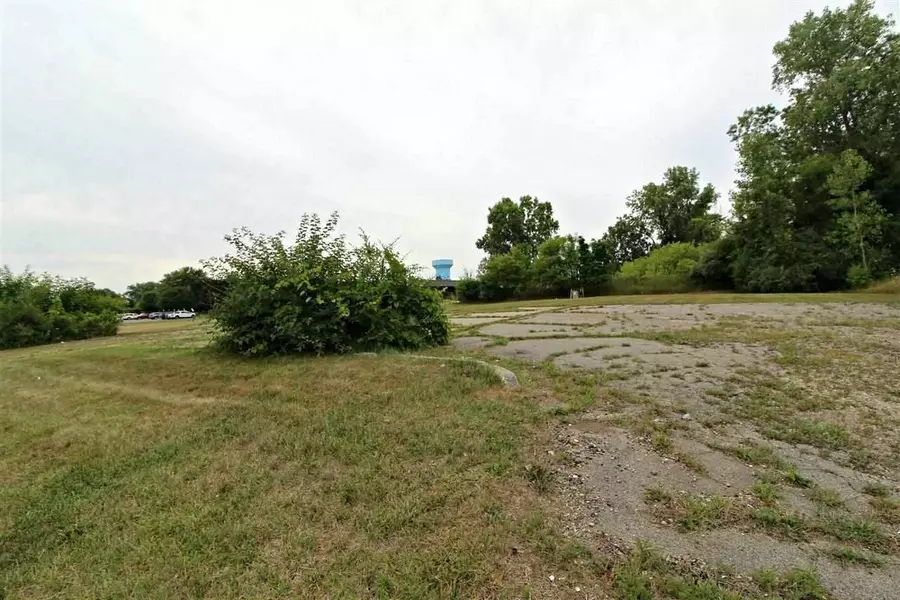 3309 Beecher Road, Flint, MI 48532