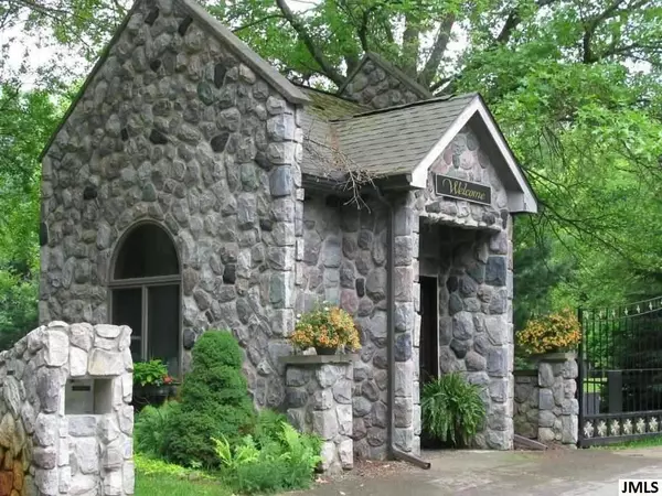 Jackson, MI 49201,Unit 53 SANCTUARY DR