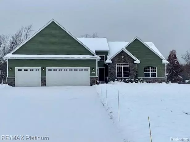 2292 WHITE HAWK TRL, Howell, MI 48843-8007