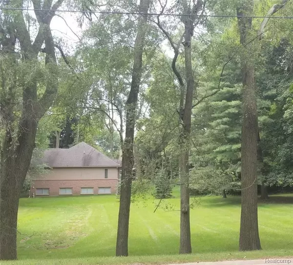 Rochester Hills, MI 48307,000 Bloomer Road