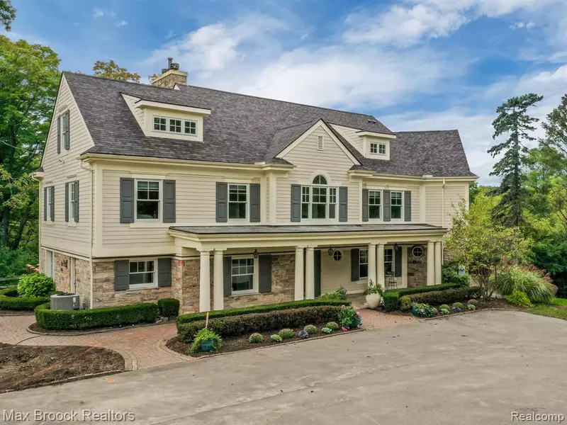 31825 Evergreen Road, Beverly Hills, MI 48025 3817