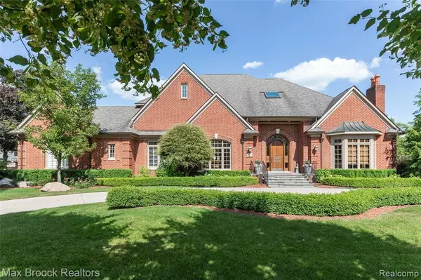 Birmingham, MI 48009 1083,1378 FAIRFAX Street