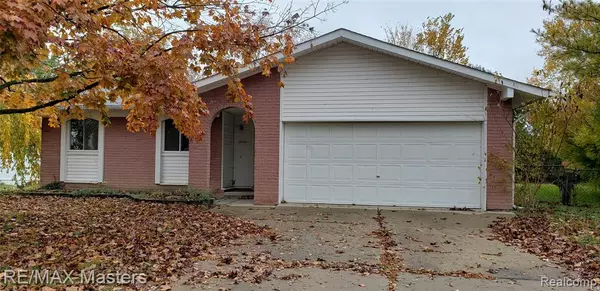 27010 LARKIN Drive, Brownstown Twp, MI 48183 4847