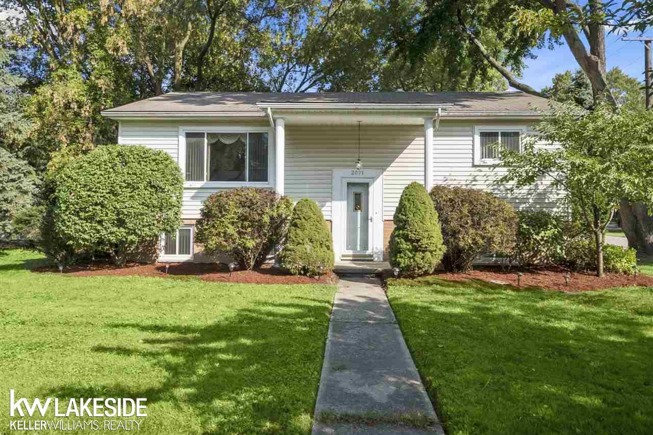 2091 Jarman Dr,  Troy,  MI 48085