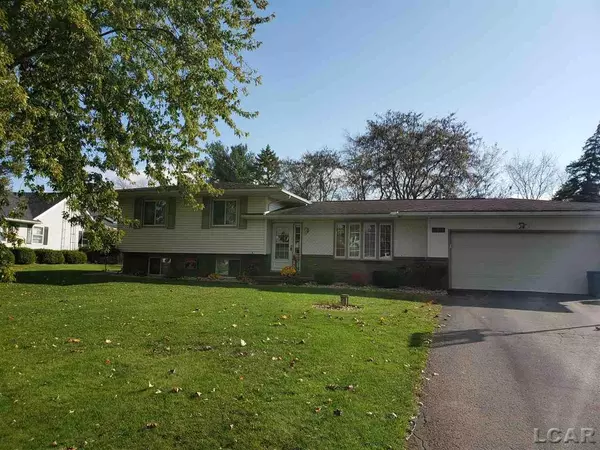 2861 Coachlite, Tecumseh, MI 49286