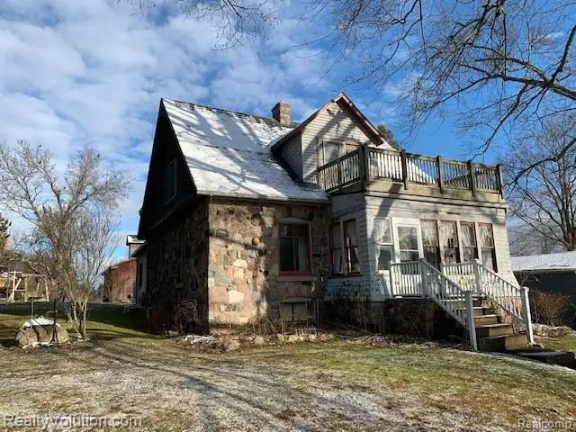 4955 LUM RD, Attica, MI 48412-9210