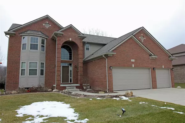 Troy, MI 48085 5510,305 EVALINE Drive