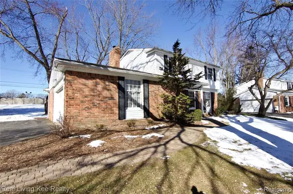 Rochester Hills, MI 48309 2501,1859 FAIR OAK Court