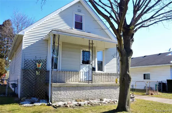 Wyandotte, MI 48192 4322,2483 CORA Street