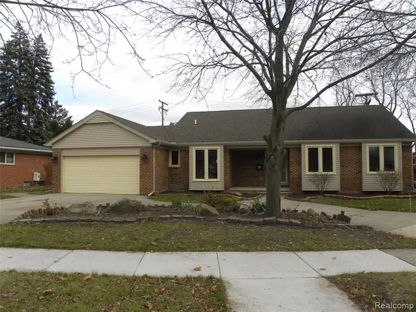 Clinton Township, MI 48035 1952,36728 TESSENS Drive