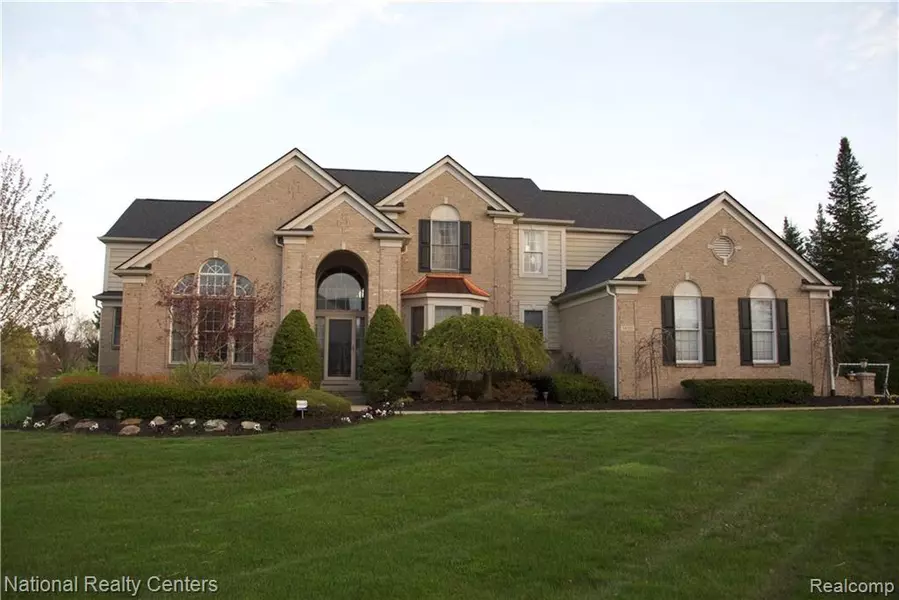 50311 MAPLE RIDGE Drive, Plymouth, MI 48170 6363