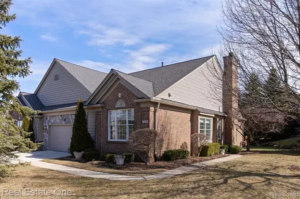 Rochester, MI 48307 6002,1107 ROCK VALLEY Drive