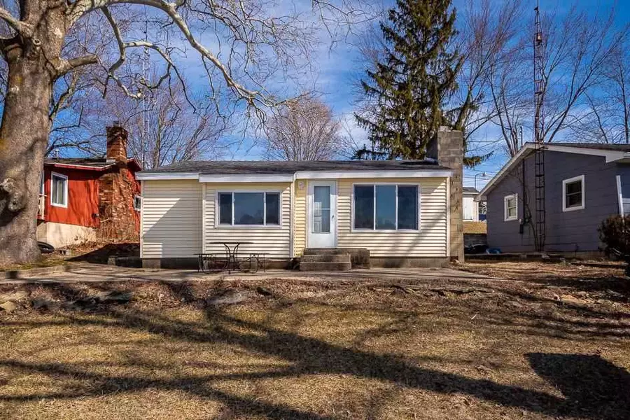 336 DEWEY LAKE BEACH, Brooklyn, MI 49230-