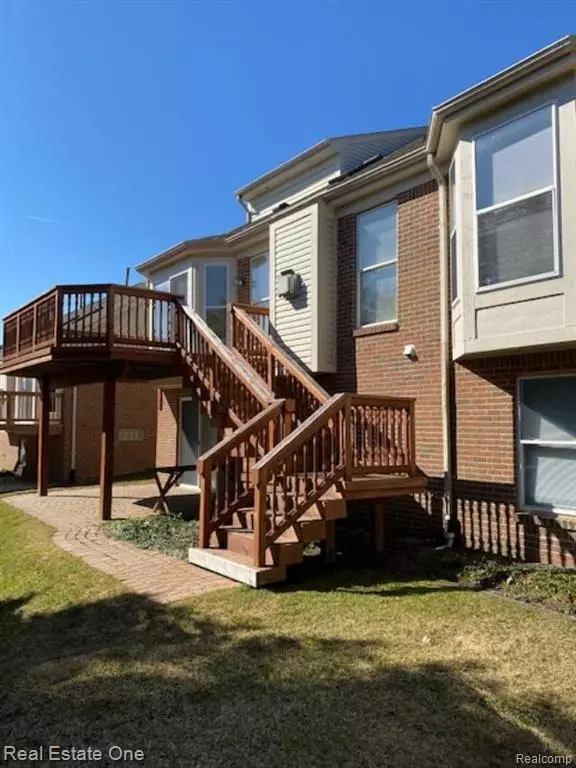 Rochester, MI 48307,974 Churchill Circle