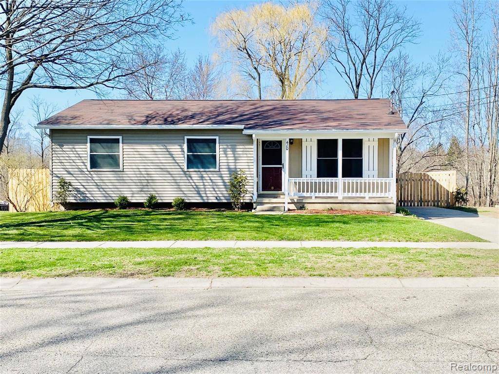410 NORTH Street, Holly, MI 48442 1215