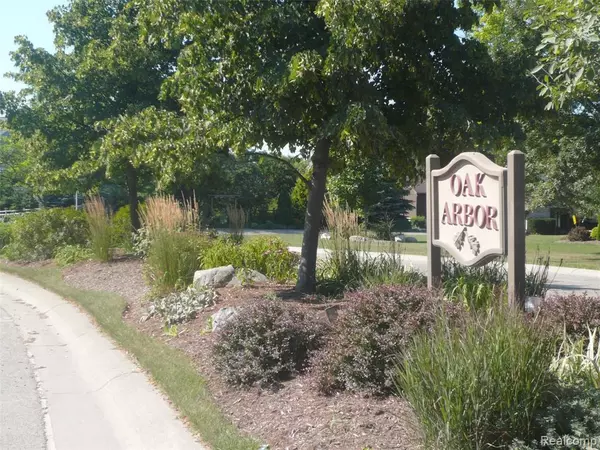 Rochester, MI 48306,4729 APPLEWOOD Court