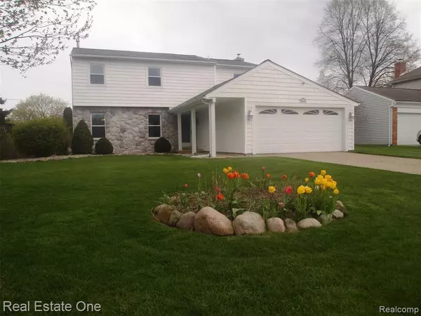 Wixom, MI 48393 1148,1617 WINDINGWAY Drive