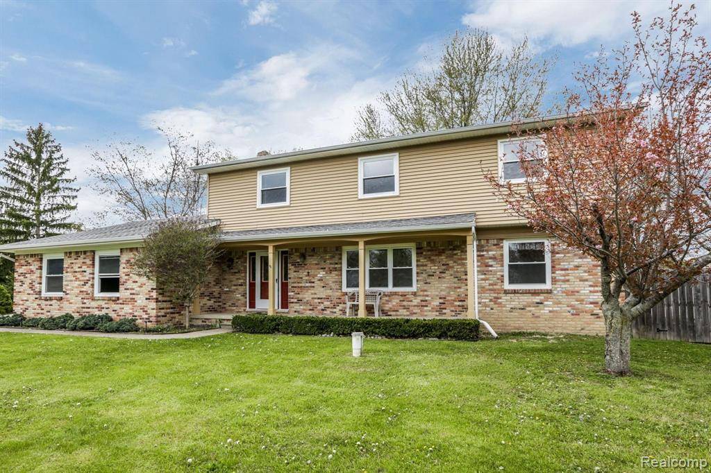 Grand Blanc, MI 48439 8751,5169 OLD FRANKLIN Road