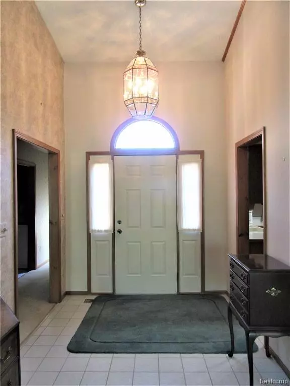 Riverview, MI 48193 8085,18860 CARRIAGE Lane