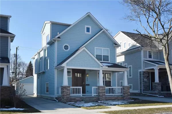 Birmingham, MI 48009 2063,808 BIRD Avenue