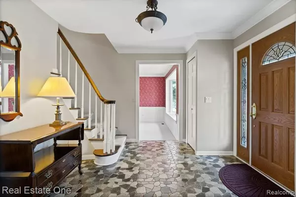 Rochester Hills, MI 48306 3855,1378 SHENANDOAH Drive