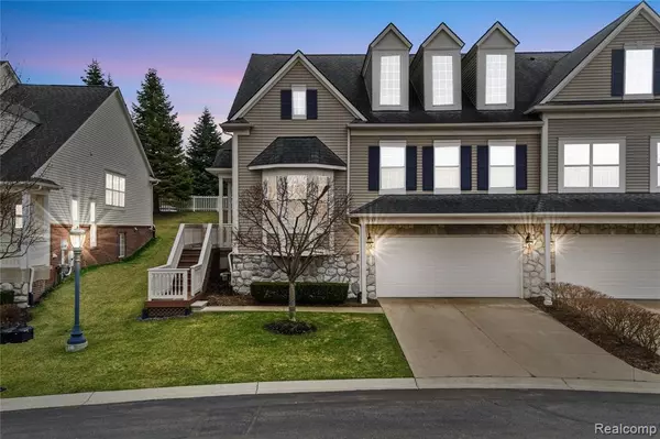 Rochester Hills, MI 48307 6080,758 E BLUFF Court