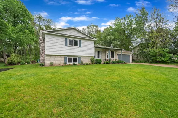 Brighton, MI 48114-,1061 LAKE RIDGE Drive