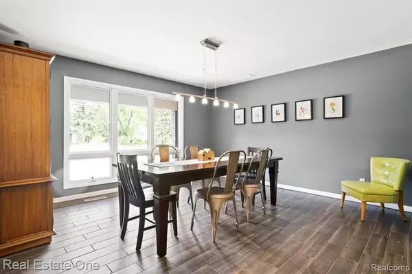 Rochester Hills, MI 48306 3901,2373 BLOCKTON Road