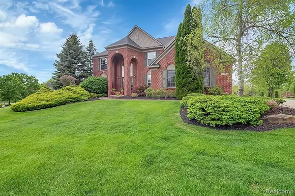 Rochester, MI 48306 4761,4090 HOLLY Lane