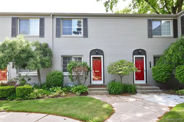 Birmingham, MI 48009,758 GRAEFIELD Court