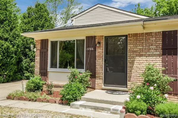 Rochester Hills, MI 48309,1796 W SOUTH Boulevard