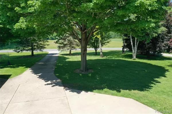 Owosso, MI 48867 9113,1484 S DELANEY Road