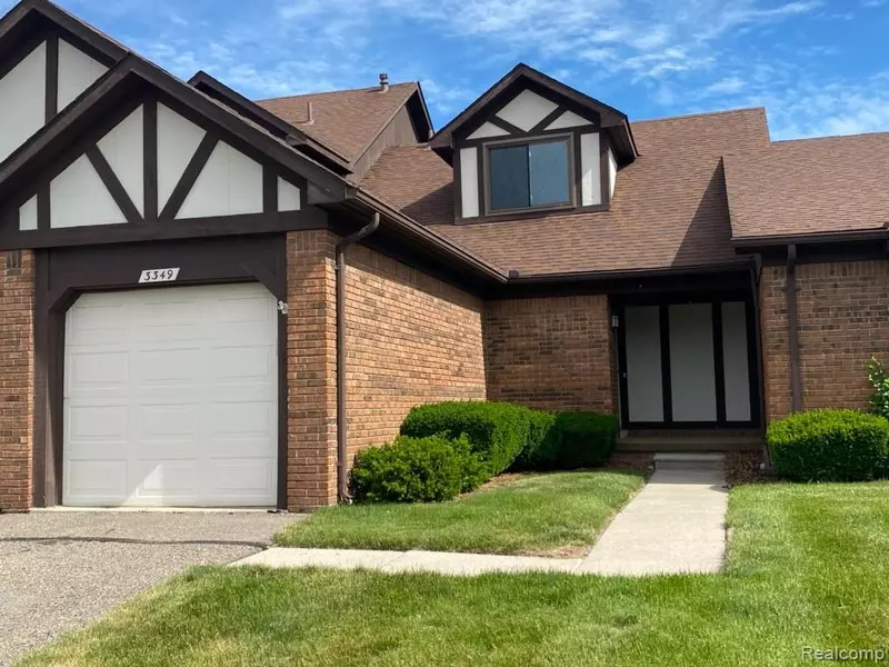 3349 Heritage Parkway, Dearborn, MI 48124