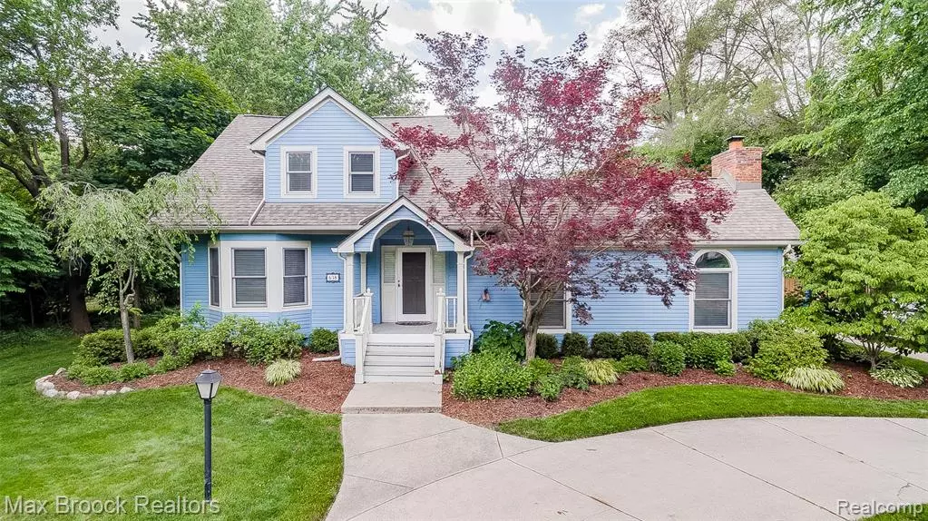 638 PLEASANT Street, Birmingham, MI 48009 2922