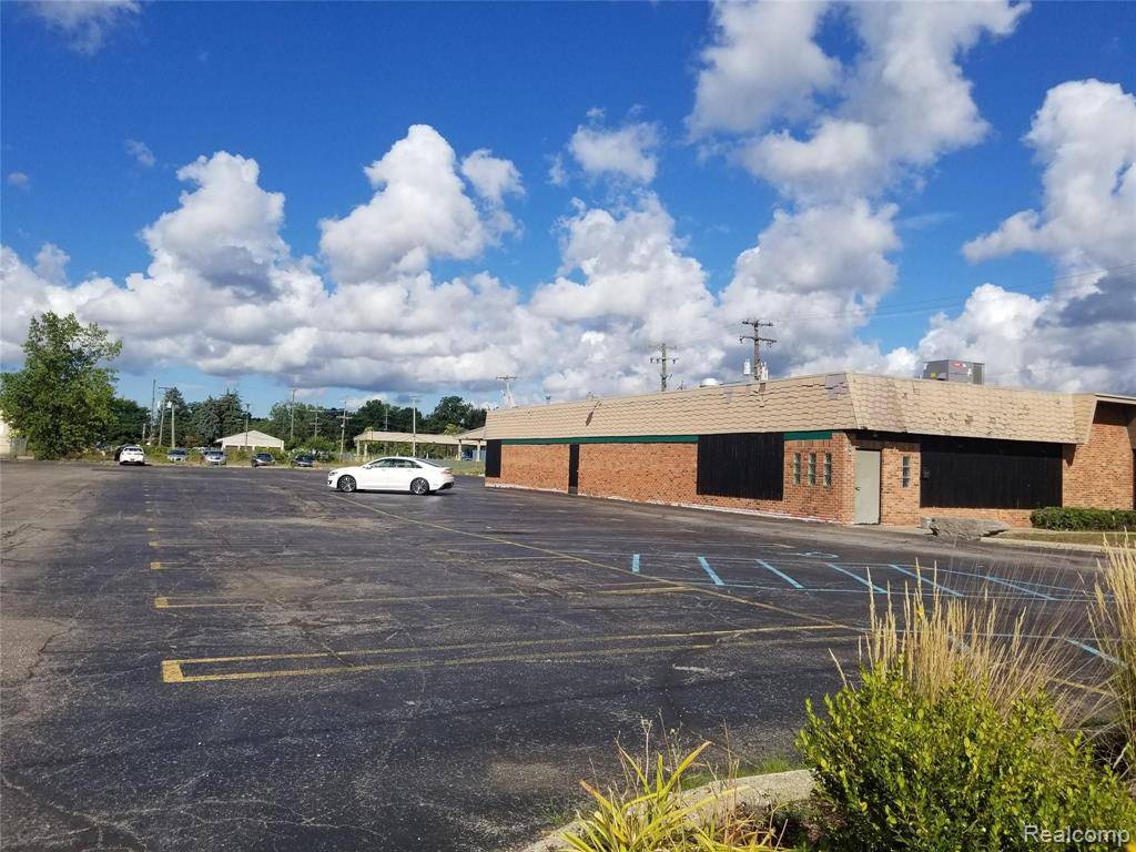 Livonia, MI 48150 1721,11791 FARMINGTON Road