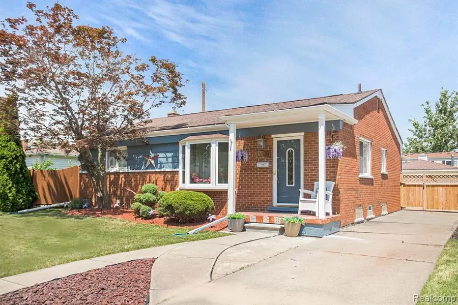 13330 SPRUCE Street, Southgate, MI 48195 1361