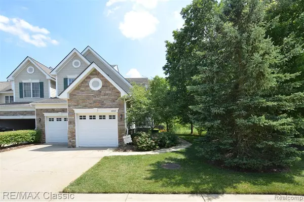 Novi, MI 48374 2148,49947 STREAMWOOD Drive