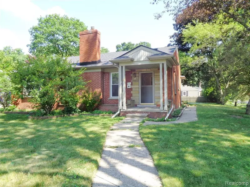 16010 BUCKINGHAM Avenue, Beverly Hills, MI 48025 3310