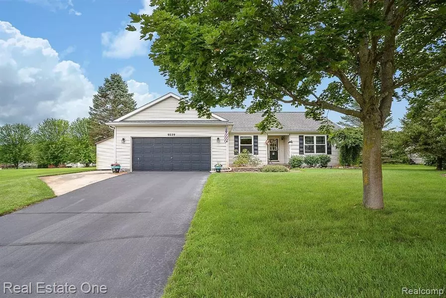 9339 HURON PARK Drive, Brighton, MI 48116 6298