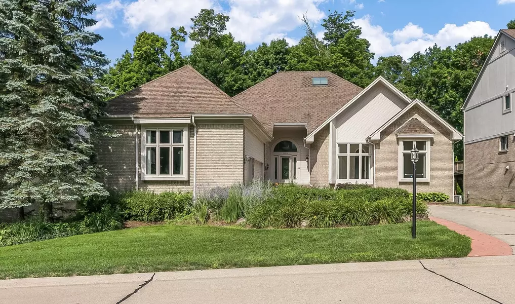 28906 HIDDEN Trail, Farmington Hills, MI 48331 2985