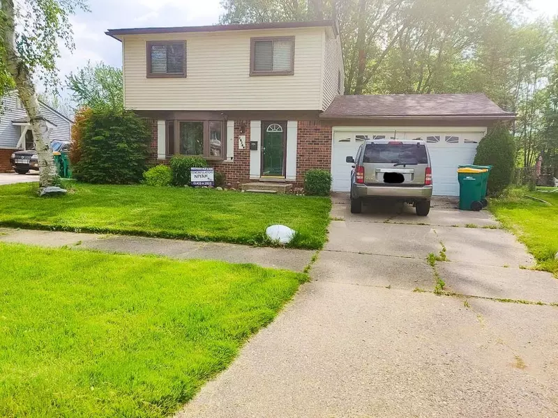 15106 HARRISON, Romulus, MI 48174 3027