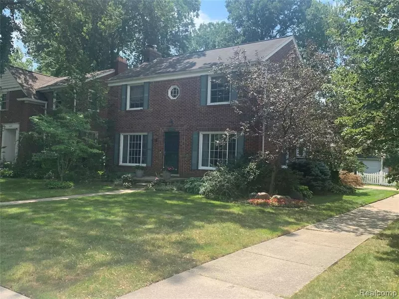 1901 BROADSTONE Road, Grosse Pointe Woods, MI 48236 1950