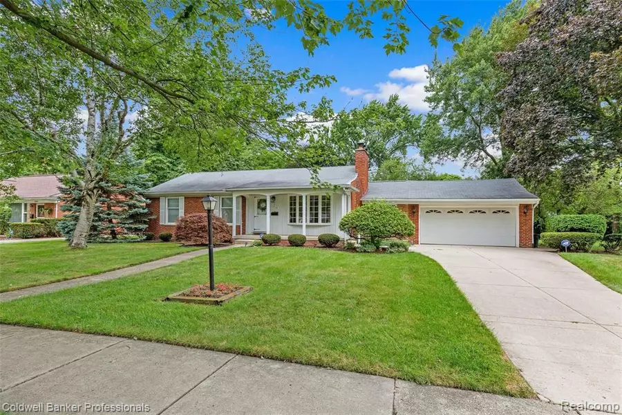 16146 BEVERLY Road, Beverly Hills, MI 48025 4260