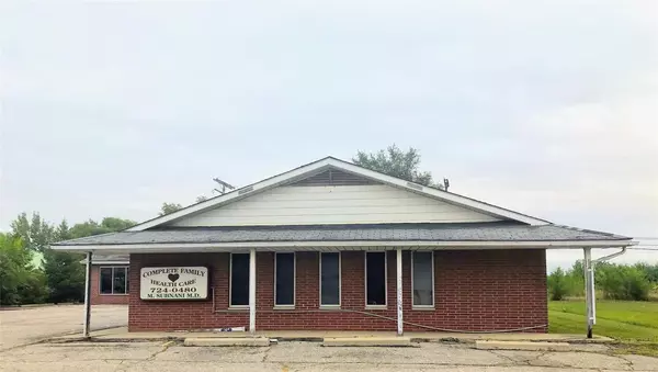 Imlay City, MI 48444 1503,542 N CEDAR Street